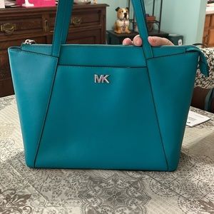 Micheal Kors perfect condition